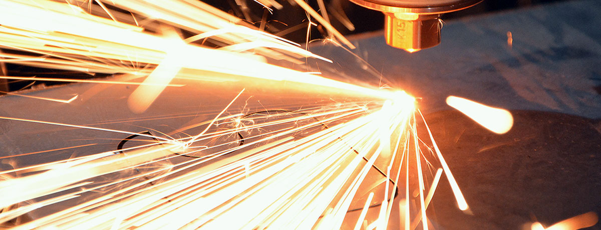 Fabricante polaco de máquinas para la industria de la madera y del metal, optimizadores de madera.