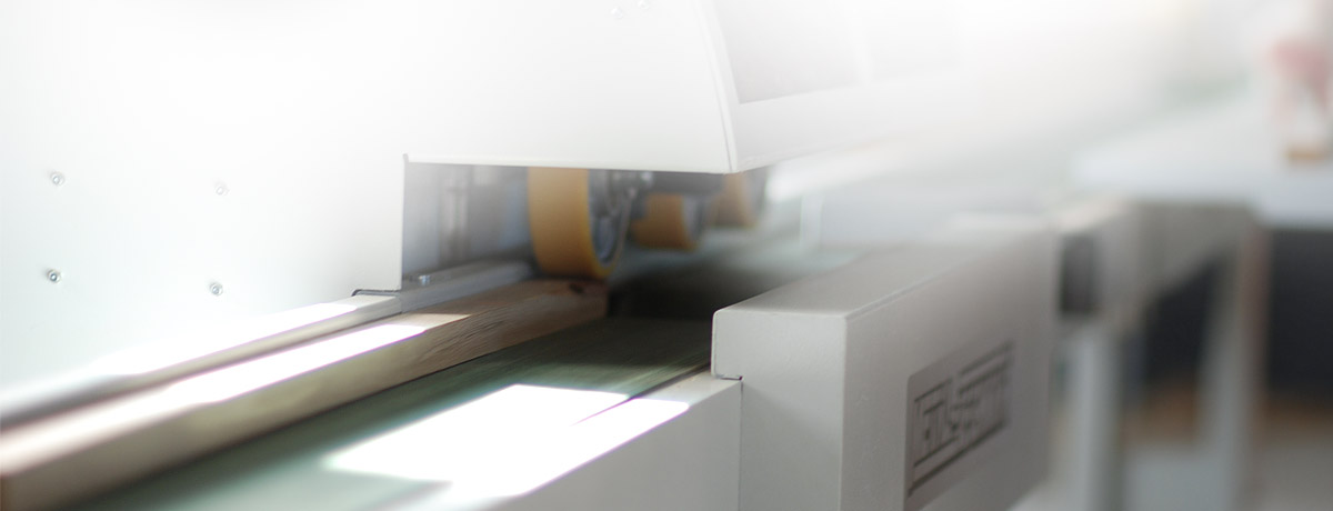 Fabricante polaco de máquinas para la industria de la madera y del metal, optimizadores de madera.